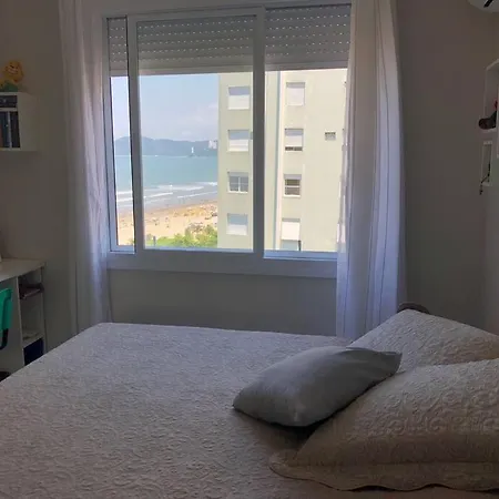 Vista Ao Mar Nebias Para Ate 3 Adultos Santos  Exterior photo